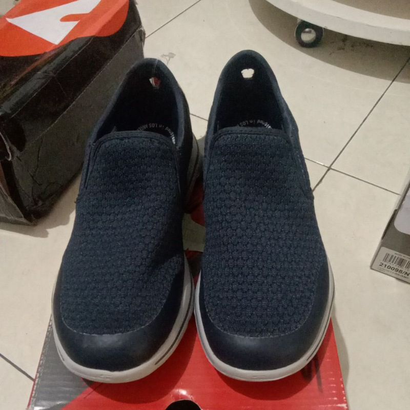 sepatu Skechers Apprize 95715L
