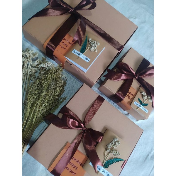 

Box Hampers Paket Lengkap / Gift Box / Kotak Kado