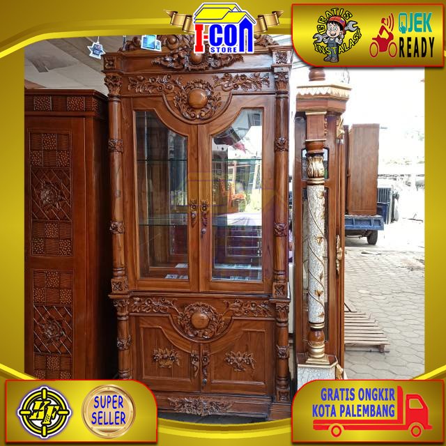 Palembang Lemari Hias Kayu Jati 2 Pintu Mahkota, Sekat ruangan pajangan