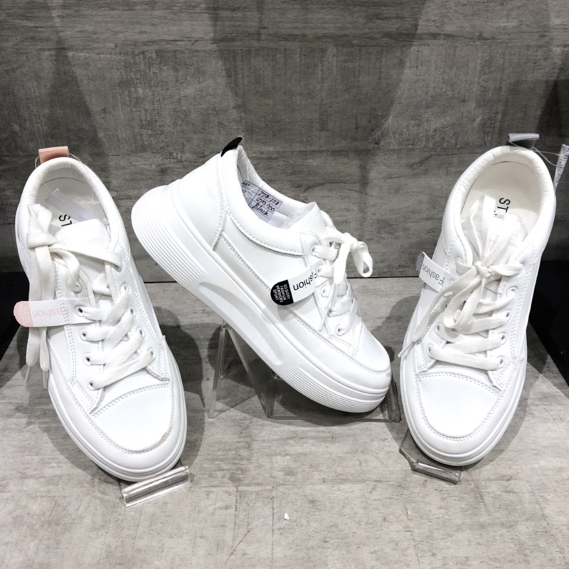 Sepatu Putih St.Moritz 36-40
