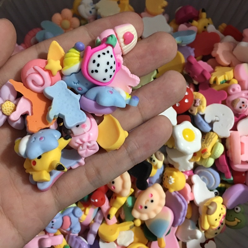 Manik Resin Clay Mix Lucu (5pcs)-- motif random