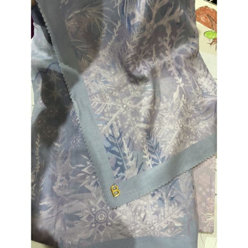 Preloved buttonscarves frozen aquamarine