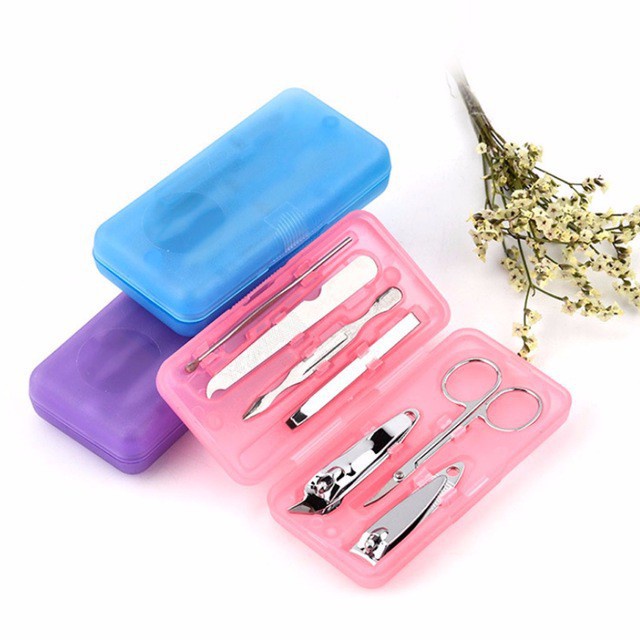 Menicure Pedicure Set 4IN1 / Manicure Pedicure Alat Gunting Kuku 4in 1