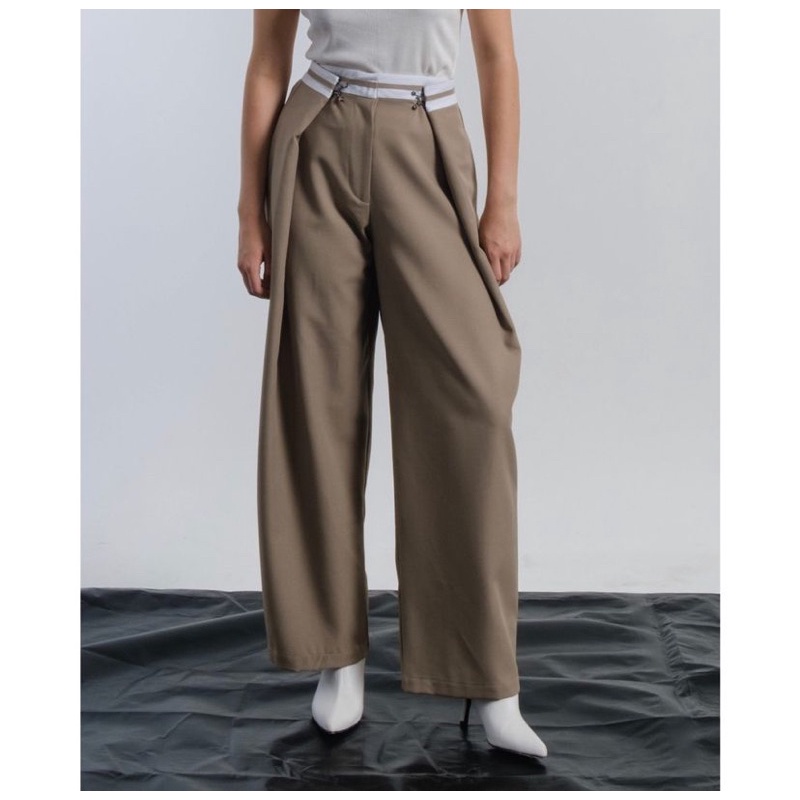 Josephine Anni Camille Pants - Beige M (READY STOCK)