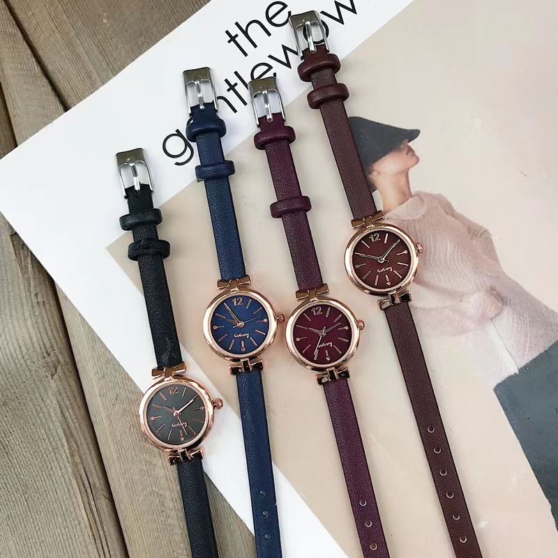 Jam Tangan Wanita Casual Kecil Analog Quartz Fashion Strap Pu Gaya Retro