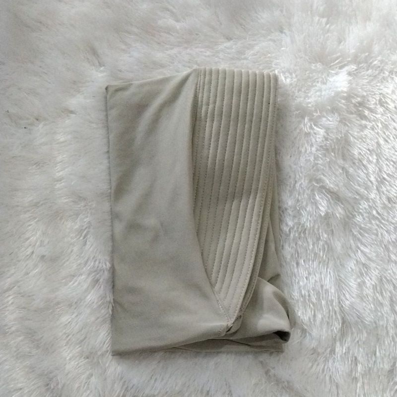 BERGO HAMIDAH SIZE M NUTUP DADA-Silver