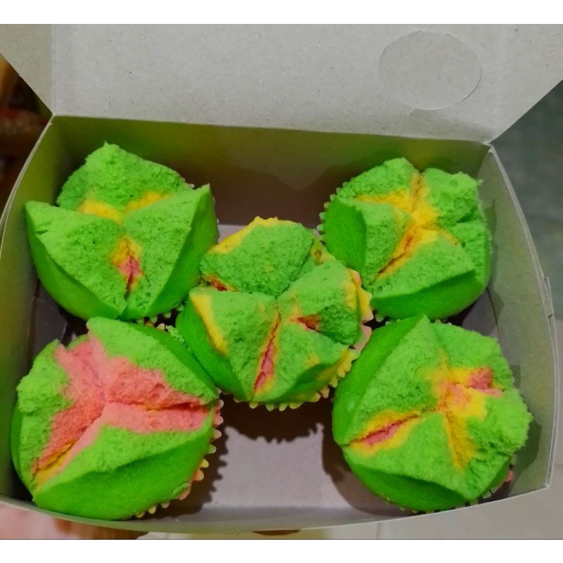 

Bolu Kukus Pelangi