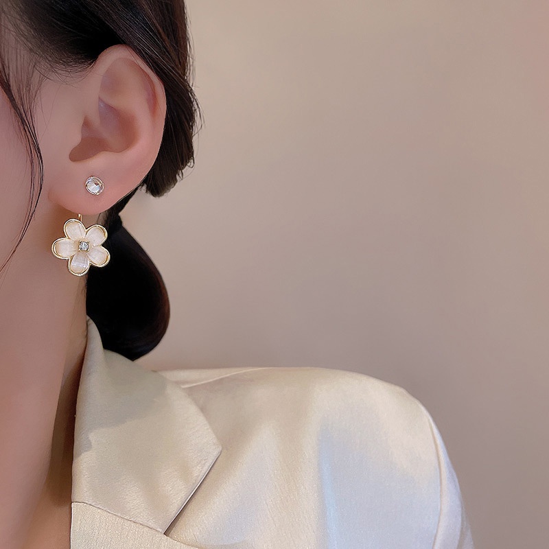 Anting Tusuk Sterling Silver 925 Model Bunga Mewah Untuk Wanita