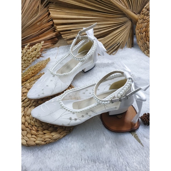sepatu wanita vanesha putih tali pita 3cm tahu