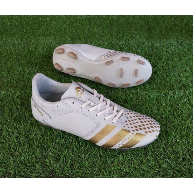 SEPATU BOLA ADIDAS PREDATOR