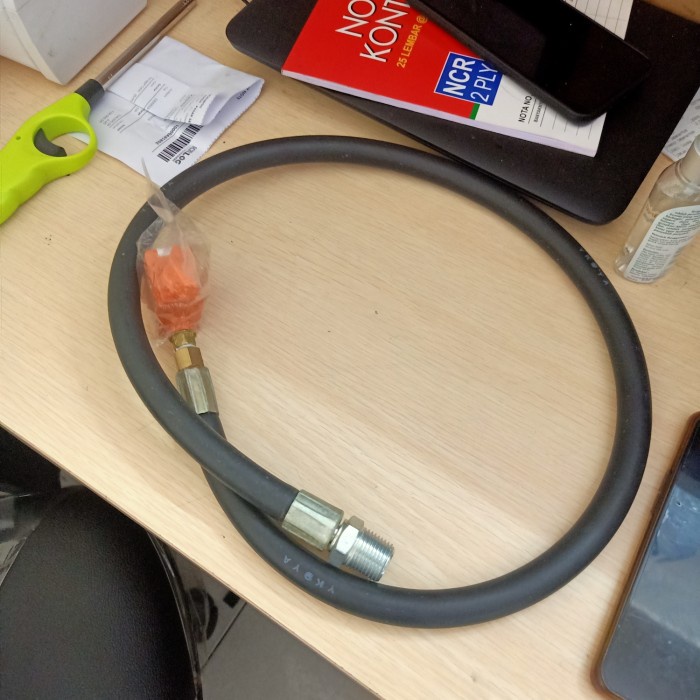 selang pigtail dan regulator copling