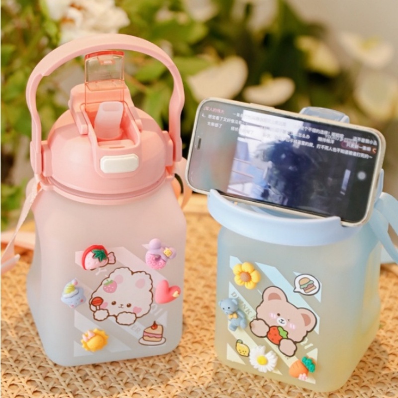 【Gratis tali panjang&amp;2D&amp;3D stiker】BOTOL MINUM ANAK VIRAL GEMOY 1,3 LITER / GRATIS STIKER