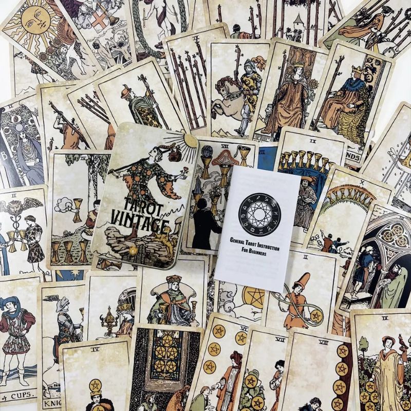 Vintage Tarot Tarot 9.8x5.7cm kemasan kaleng include guide paper