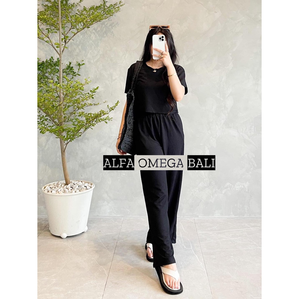 ALFA Setelan Wanita Airflow Crop Top Celana Panjang Highwaist