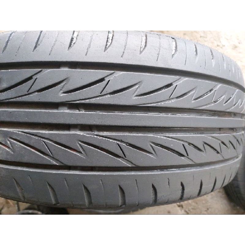 Ban mobil second ukuran Ring 17 205/45 R17,205/50 R17,205/55 R17,215/45 R17 dan 215/50 R17 tubles la