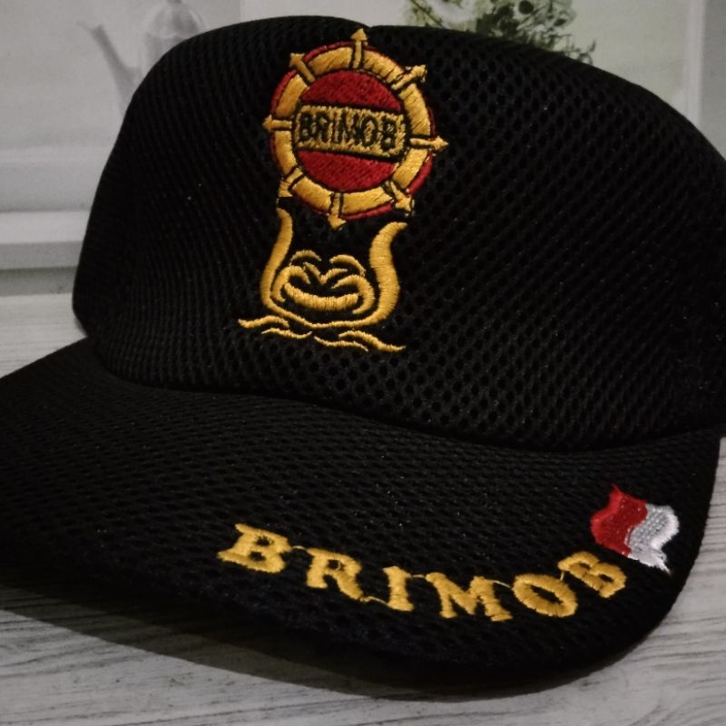 Topi BRIMOB