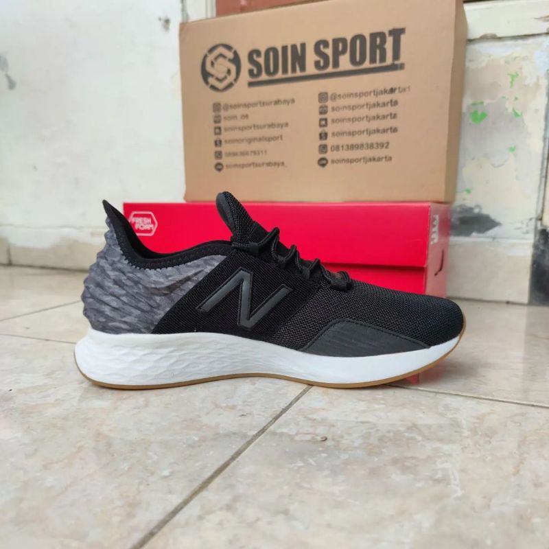 SEPATU LARI PRIA NB FRESH FOAM ROAV (MROAVPB1)