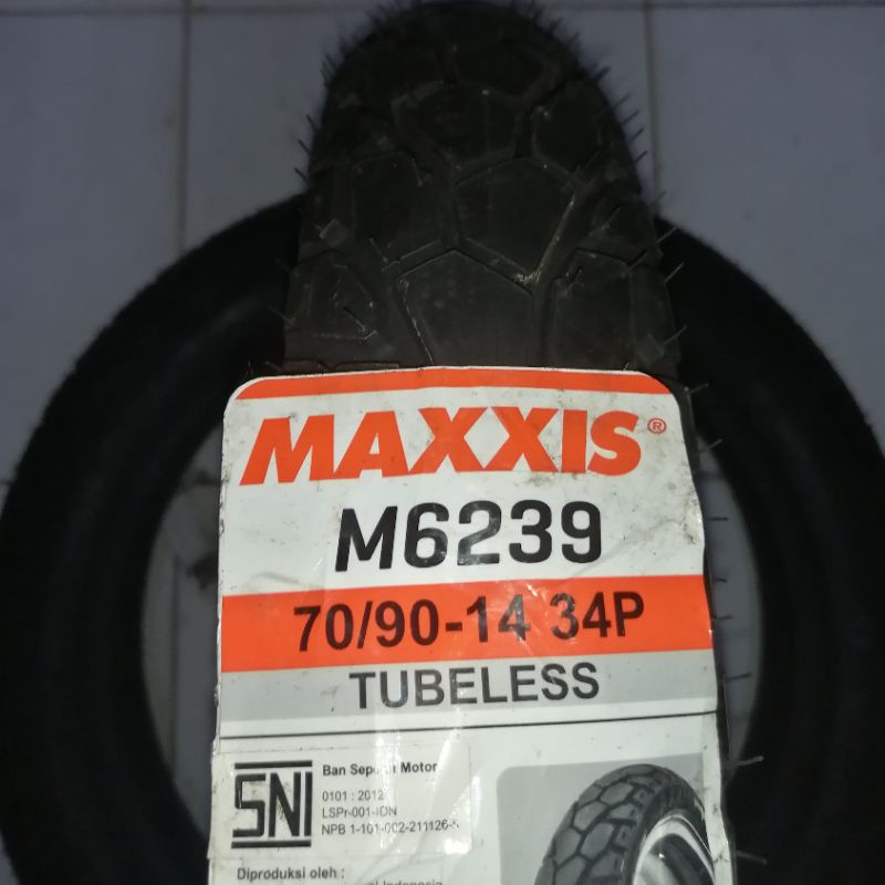 Ban luar tubeless semi trail 70 90 14 M6239 maxxis