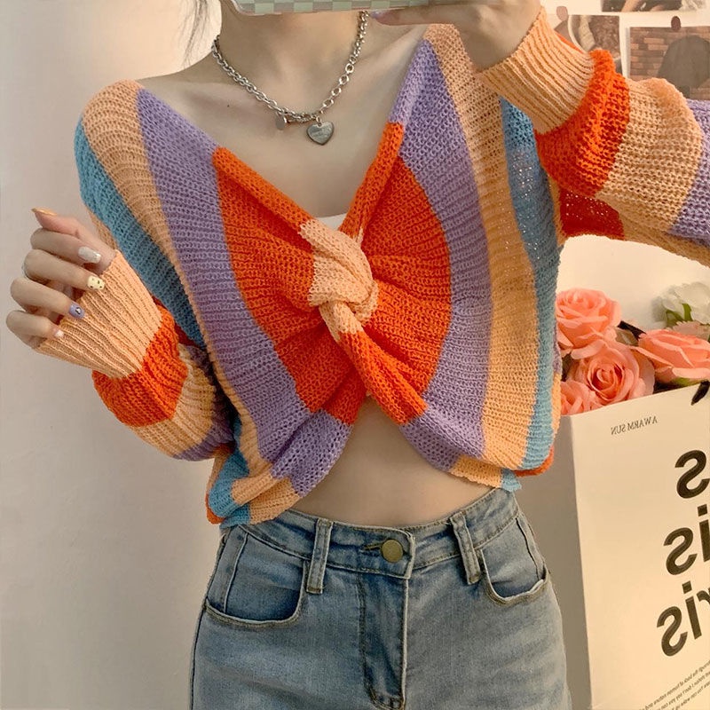 Musim Semi dan Musim Gugur 2022 Desain Retro Baru Rasa V-Leher Palang Pusar Warna Rajutan Sweater Lengan Panjang Pendek Wanita Pasang Atas