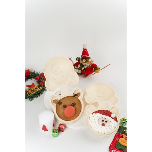 

christmas eskimo hampers bento cake