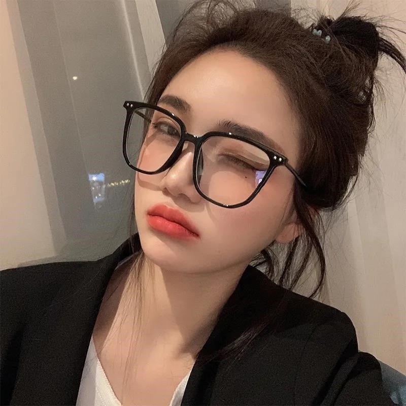 Roselife Unisex Trendy TR90 Gradasi Hitam Bingkai Persegi Besar Kacamata Untuk Pria Wanita Korea Kacamata Lensa Bening Luar Ruangan Fashion Eyewear OOTD Ornamen