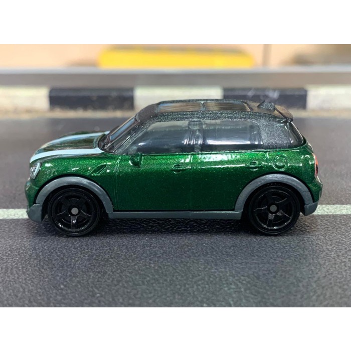 Matchbox 2011 Mini Cooper Countryman Top Gun Maverick Loose Pack