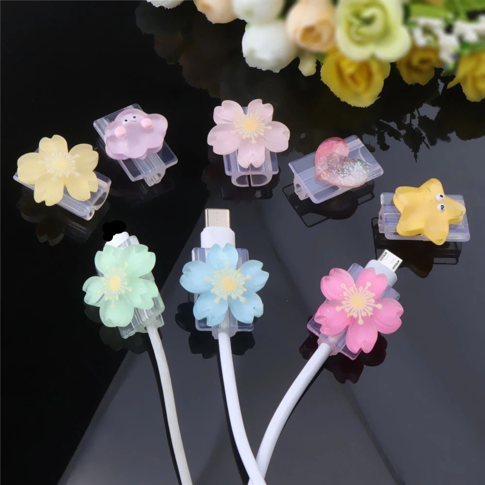 Cover Pelindung Kabel Data / Charger Handphone Universal Bentuk Bunga Bahan Plastik