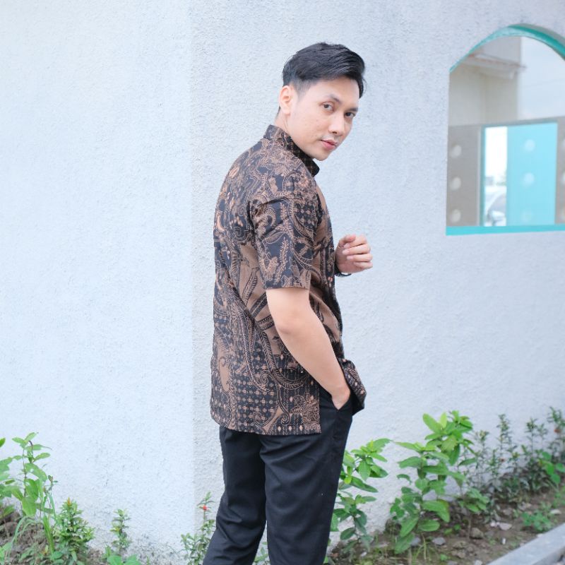 Batik Pria Lengan Pendek S M L XL XXL Kekinian Ngudi