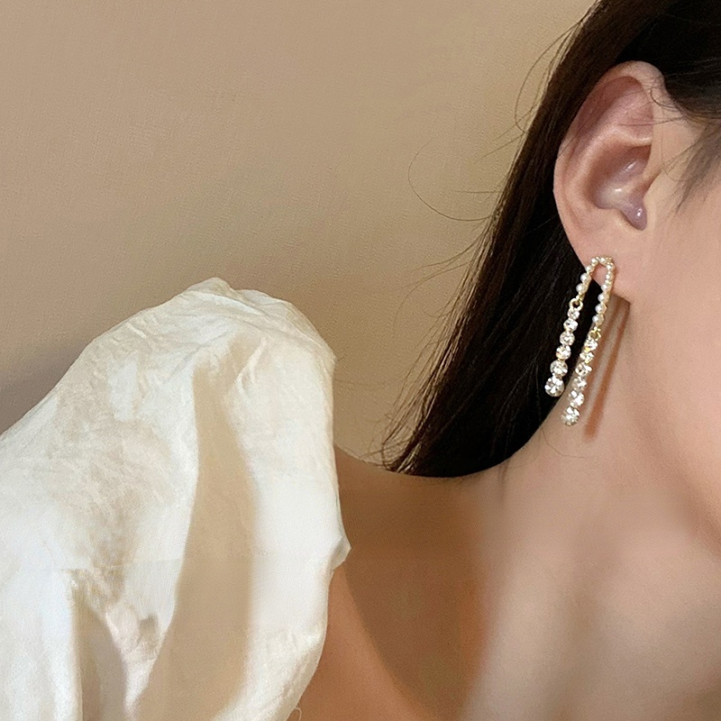 Anting Tusuk Mutiara Berlian Imitasi Untuk Wanita