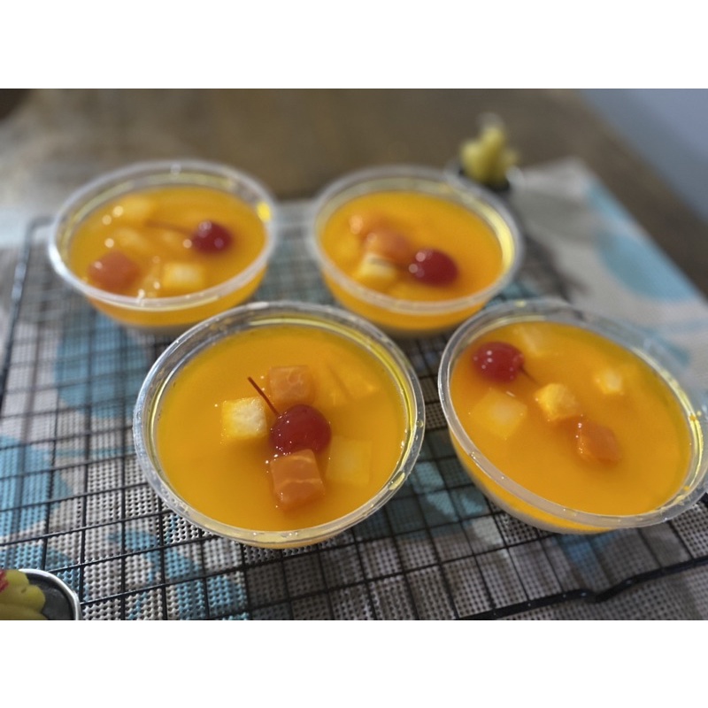 

Puding Tahu Susu dengan buah “bunbun”