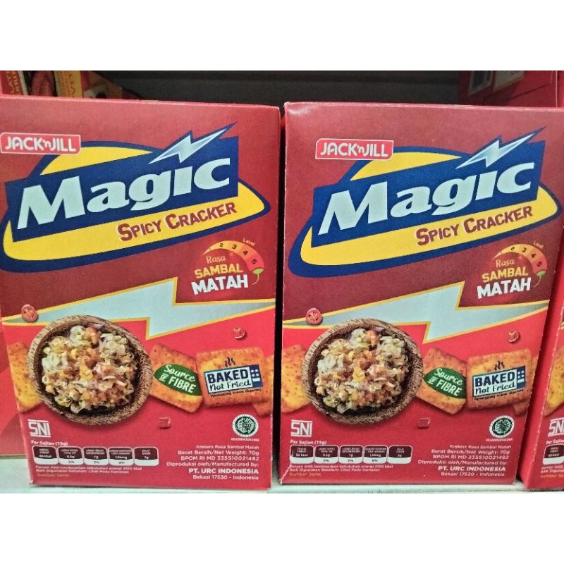 

Biscuit krekers sambal matah