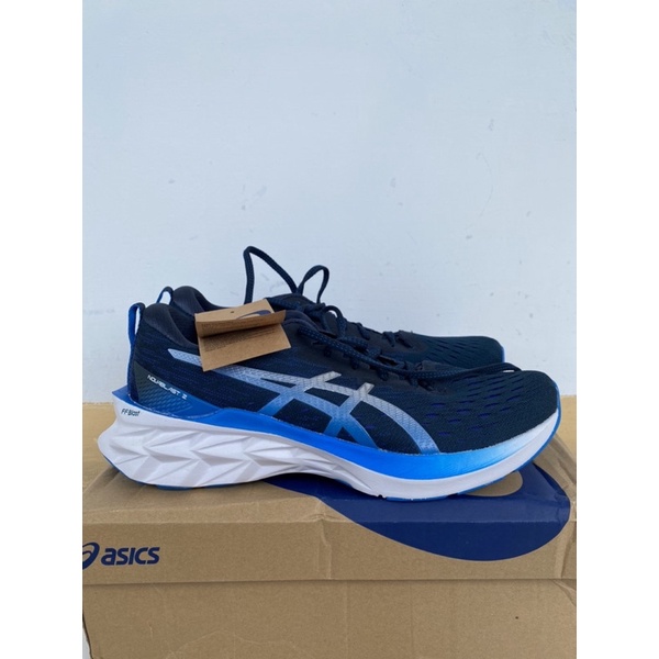 asics novablast 2