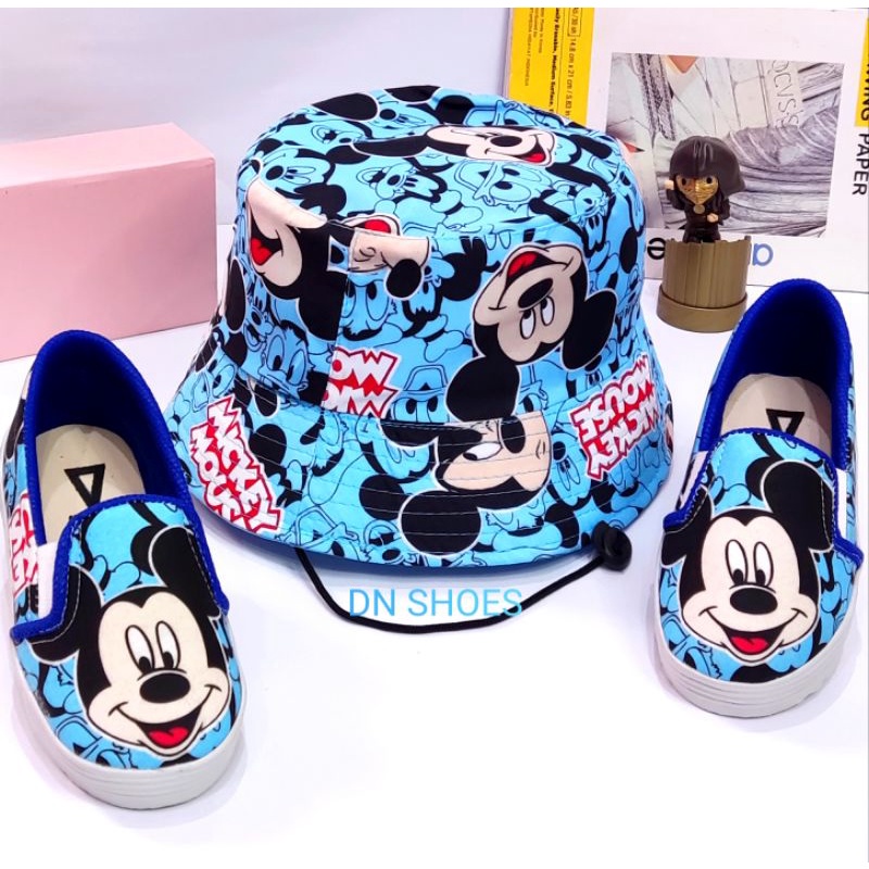 Paket Sepatu Anak Perempuan laki laki dan Bucket Hat Anak Perempuan Paket Slip On dan Topi Bucket Anak Perempuan usia 2 - 12 tahun Karakter Miki Biru Lucu