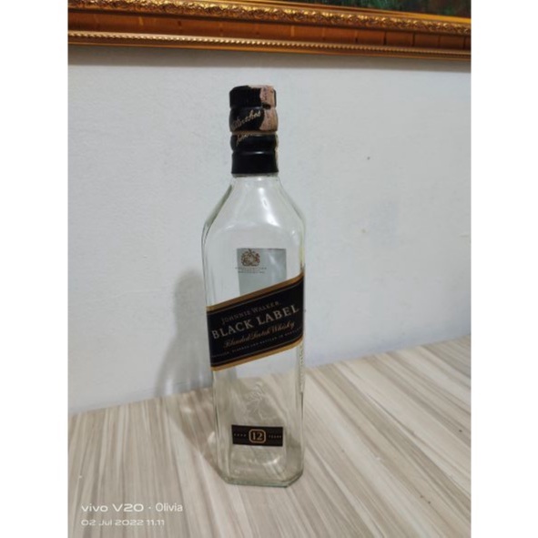 Pajangan Botol Bekas Kosong Edisi Johnnie Kuno Jadul Antik