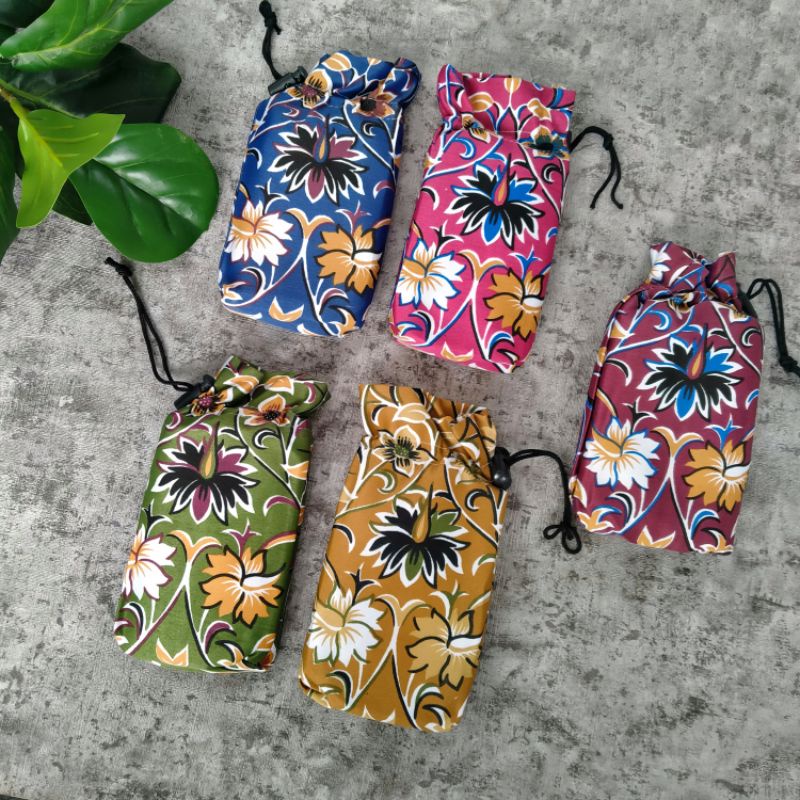 Sejadah Saku plus Pouch Motif Roudhoh