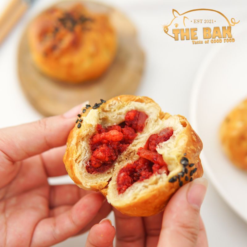 

Siewbao/ Pia/ Bakpao Bakar Berlapis Red Panda 6 Pcs NON HALAL