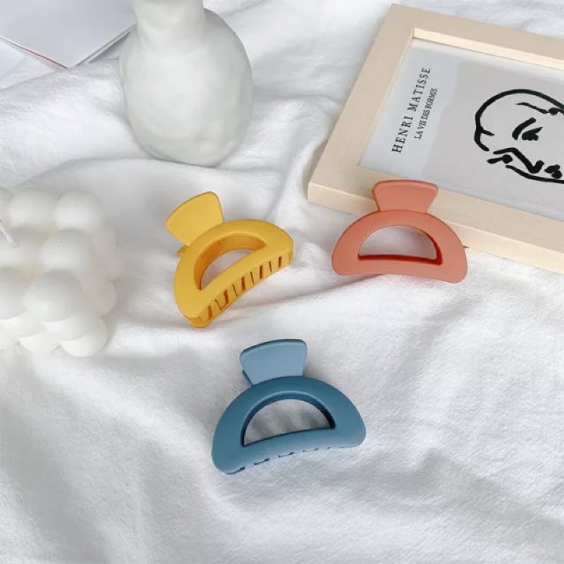 Korean Mini Hair Claw / jepitan rambut korea kecil poni / jepit rambut Doff Import Jedai Impor 3.5cm Jepit Rambut Salon Bolong Jepitan Poni Hair Claw Clips