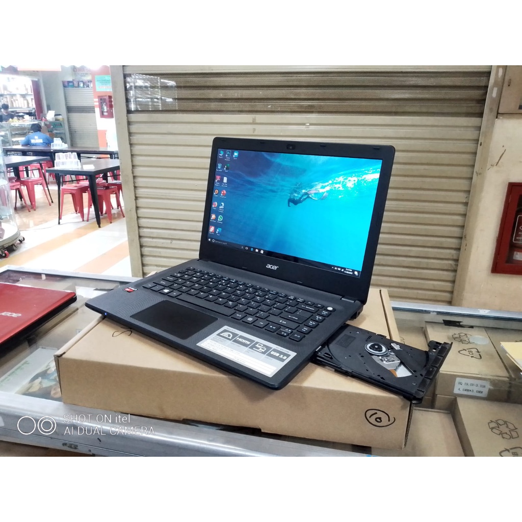 LAPTOP ACER AMD A4  RAM 4 GB HDD 500 GB 14 INCH GENERASI BARU WINDOWS10 BARU DIPAKAI BEBERAPA BULAN