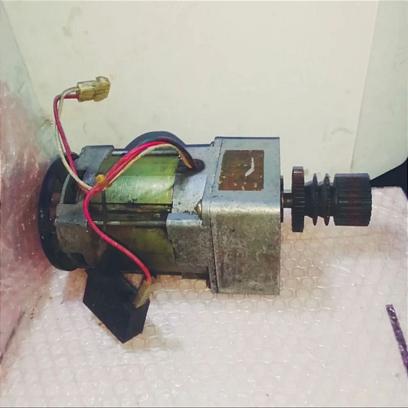 DINAMO MOTOR GEAR HEAD GEARBOX RATIO 1: 15 90rpm 100V AC