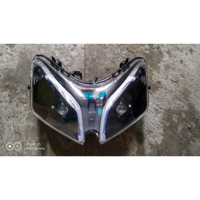 lampu depan reflektor custom vario 110 karbu