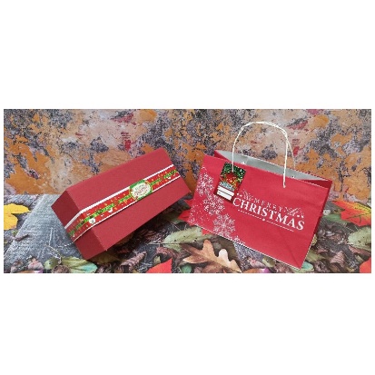 

READY STOK Paperbag natal / Paper Bag Natal Merah Ukuran 24-13-15cm harg per 10pcs