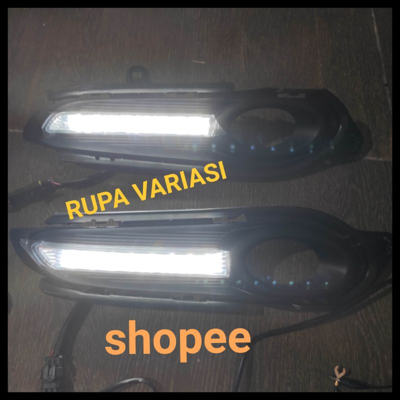 lampu DRL foglamp bumper depan honda hrv HR-V 2014 sampai 2017 putih + sen KUNING 2015 2016 2017 2018