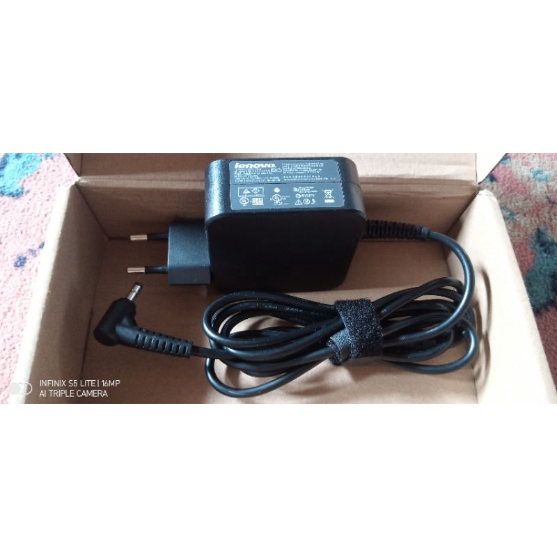 Charger Lenovo Ideapad 110 330 320 100 110-14IBR 110-14ISK 110-15IBR BEKAS