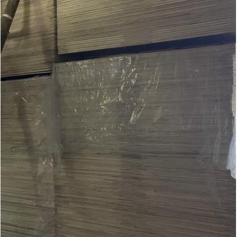 TRIPLEK 9 MM COR MERANTI MC PLYWOOD