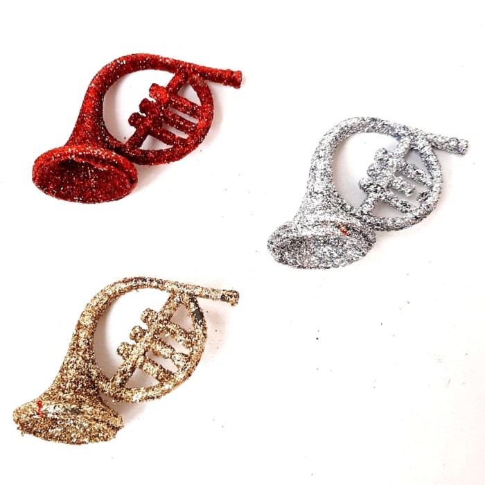 

Gantungan Natal isi 3 Hiasan Pohon Natal Merah Silver Gold 3 Warna - TROMPET AB6018