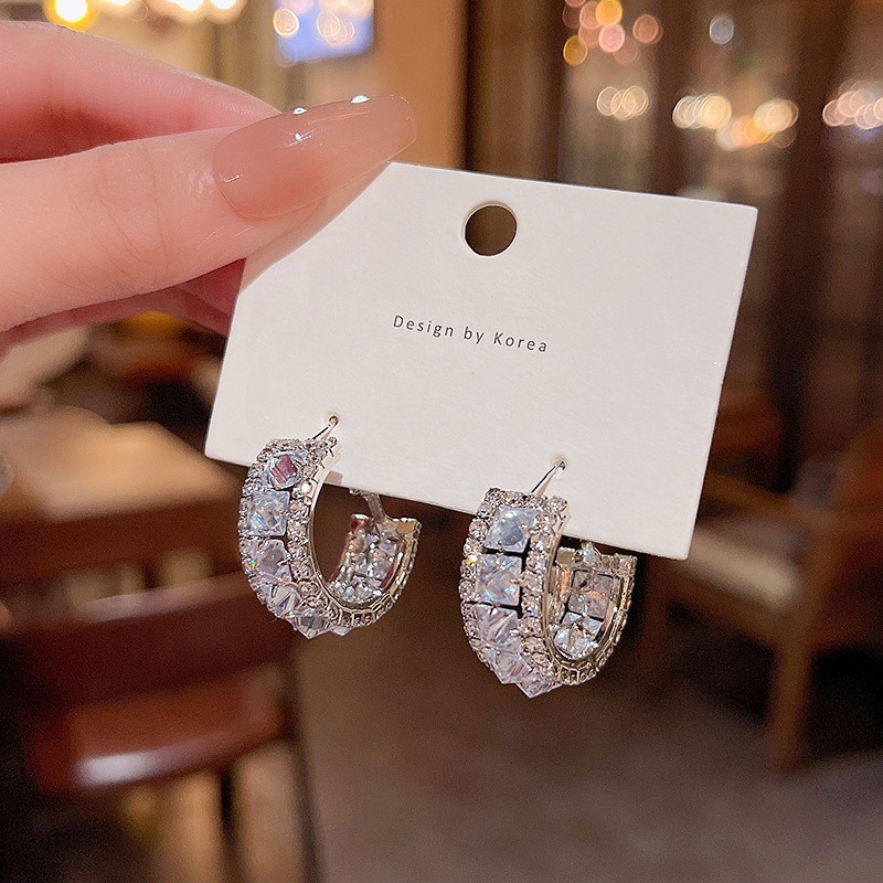 Anting Hoop Bentuk C Bahan 925 Silver Needle Aksen Zirkon