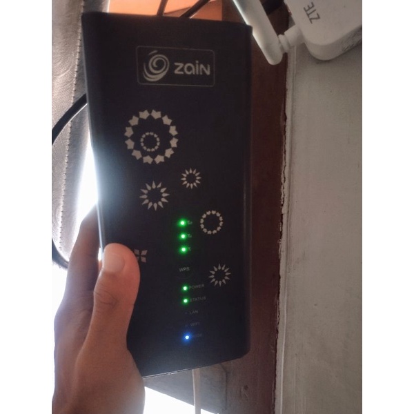 Modem Huawei b618 b618s-22d logo Zain 4g+ 3ca