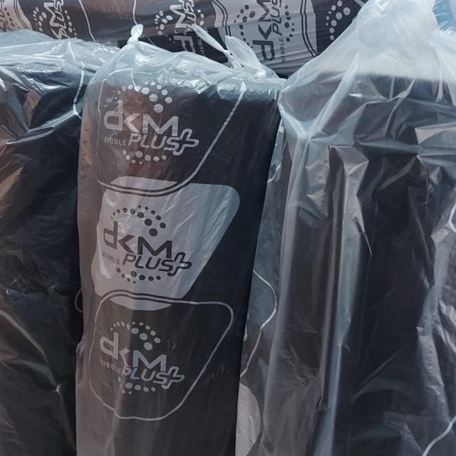 

Plastik bubblewrap hitam /putih,bubble wrap,gelembung plastik - Hitam