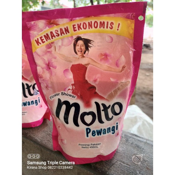 Molto pewangi kemasan ekonomis 450ml minus lecek