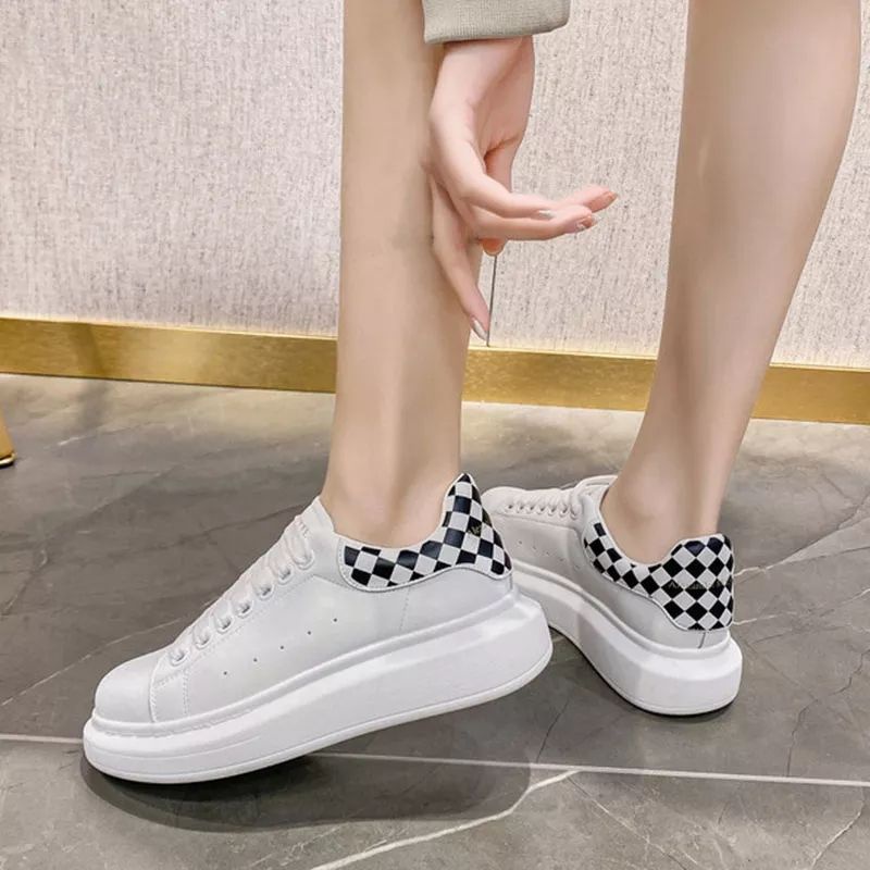 Sepatu Sneakers Sports Wanita Terbaru/Sepatu Casual Wanita/Sepatu Sports Wanita/Sepatu Wanita Motif Catur